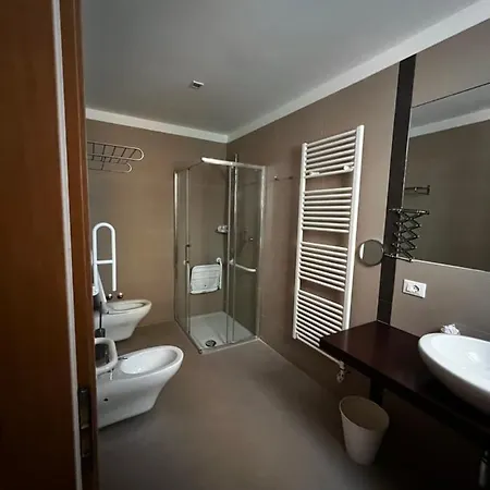 Hotel Trieste Riccione Extérieur photo
